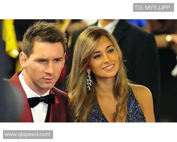 足球明星的妻子佟展现魅力与智慧共同成就幸福人生 足球明星的妻子佟展现魅力与智慧共同成就幸福人生